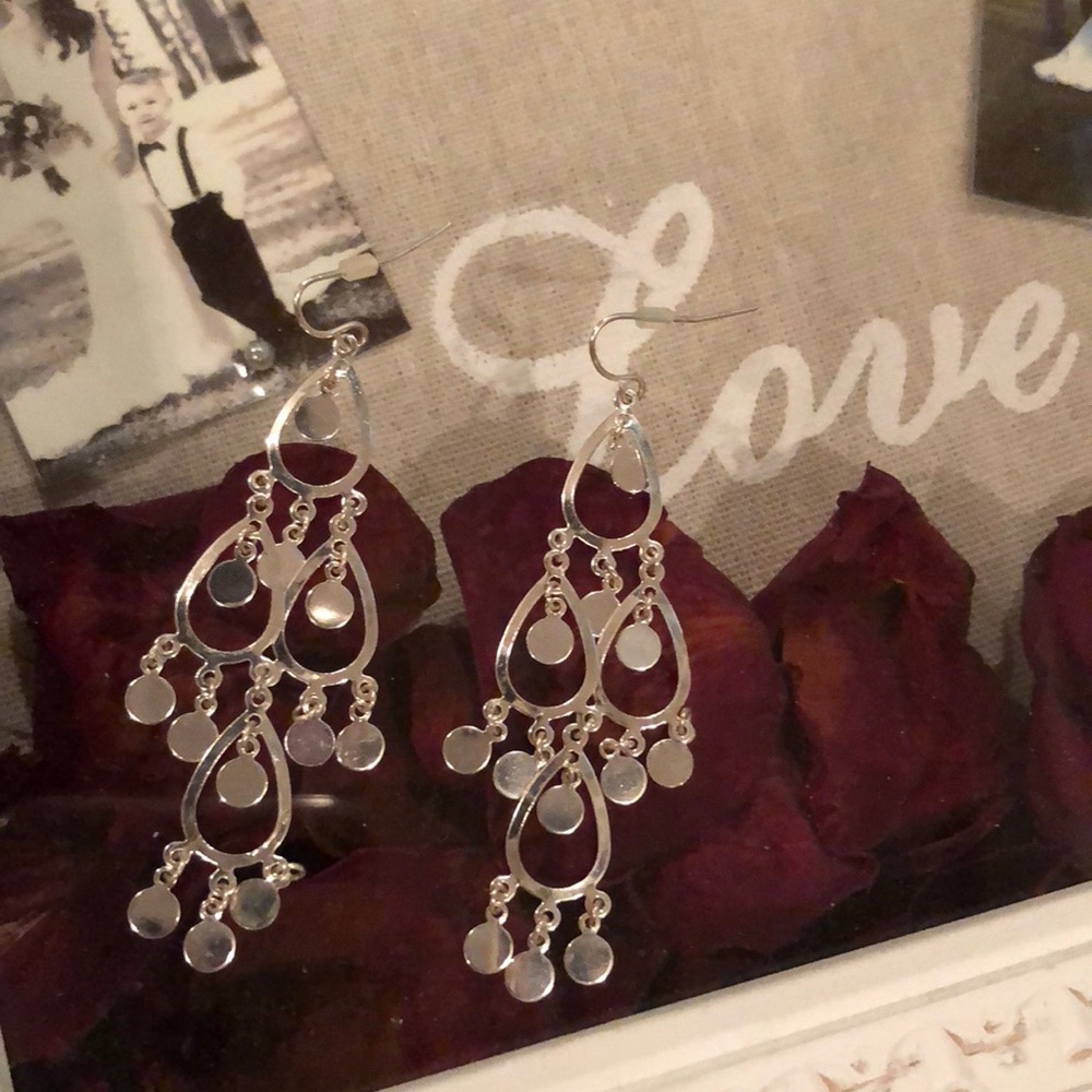 Chandelier earrings